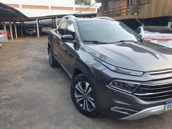 FIAT TORO 2.0 16V TURBO DIESEL VOLCANO 4WD AT9 FIAT TORO 2.0 16V TURBO DIESEL VOLCANO 4WD AT9